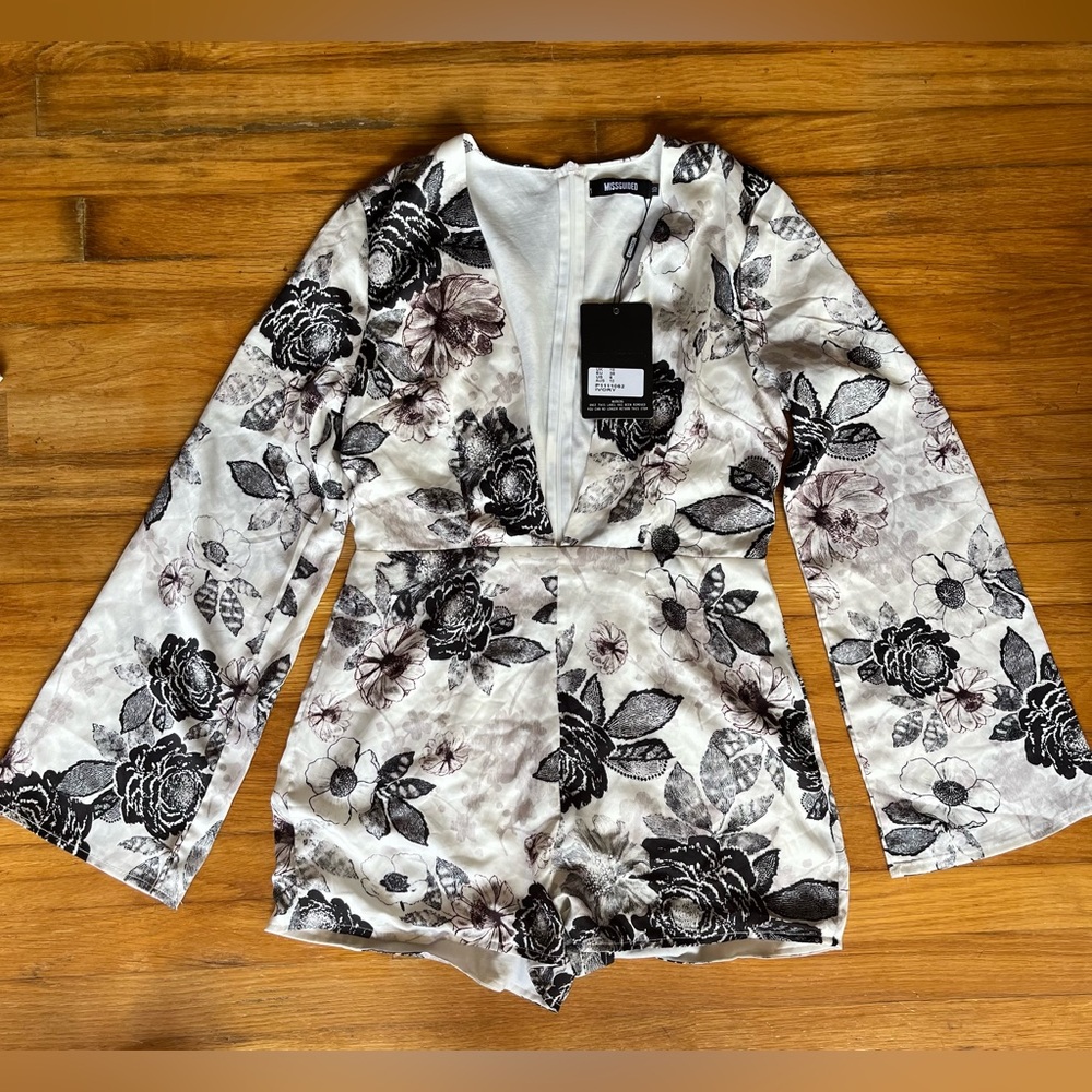 NWT Missguided romper long sleeve size 6